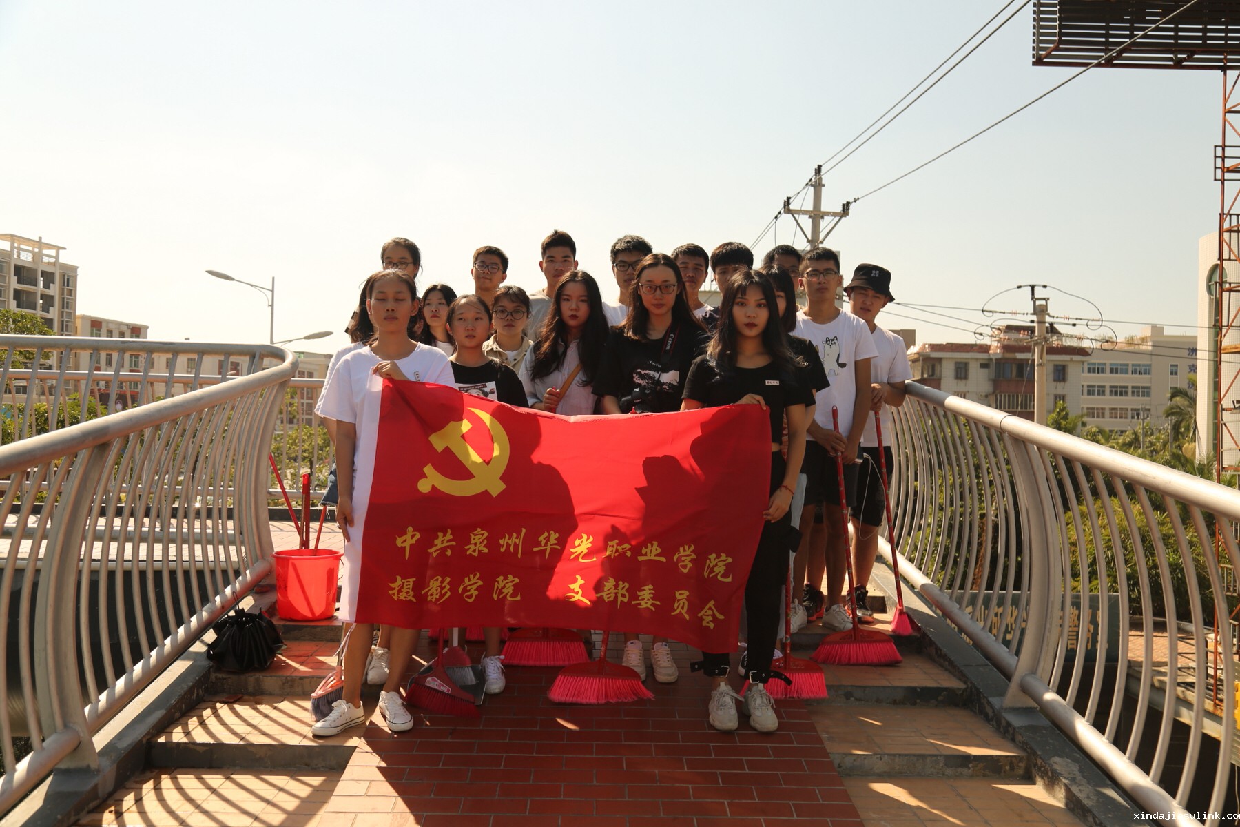 微信图片_20180930150711.jpg
